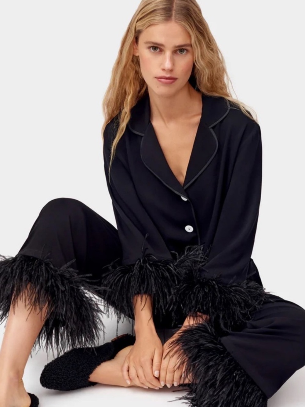 Sleeper Party Pajamas Set with Detachable Feathers in Black